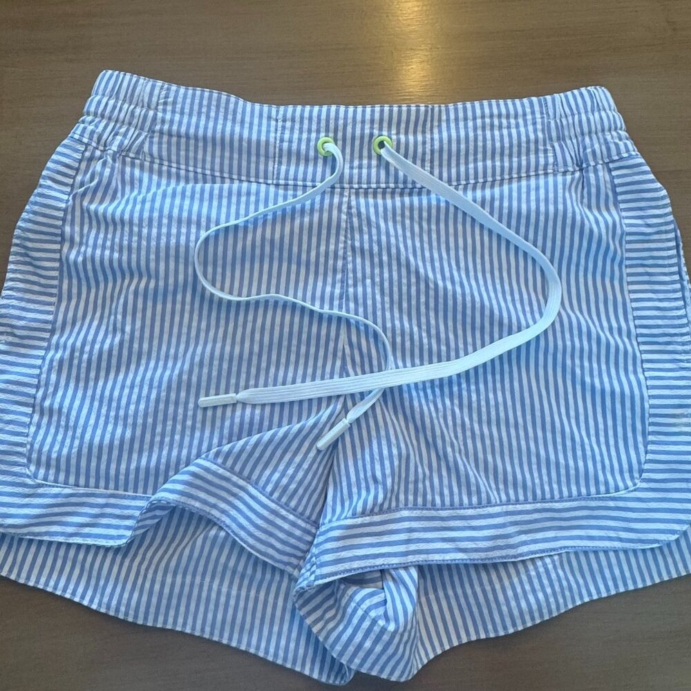 Vinyard Vines Lightweight Beach shorts size 2  - NEW